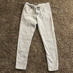 Cute splattered Levi’s cropped denim legging